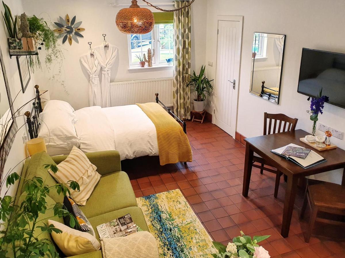 The Walnut, Meopham - A Private Retreat Rural Location Villa ภายนอก รูปภาพ