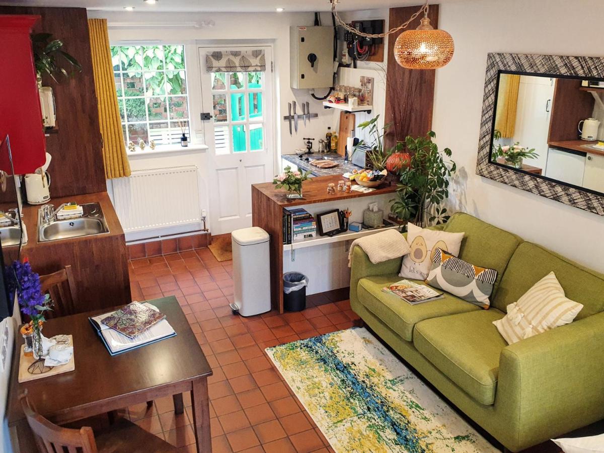 The Walnut, Meopham - A Private Retreat Rural Location Villa ภายนอก รูปภาพ