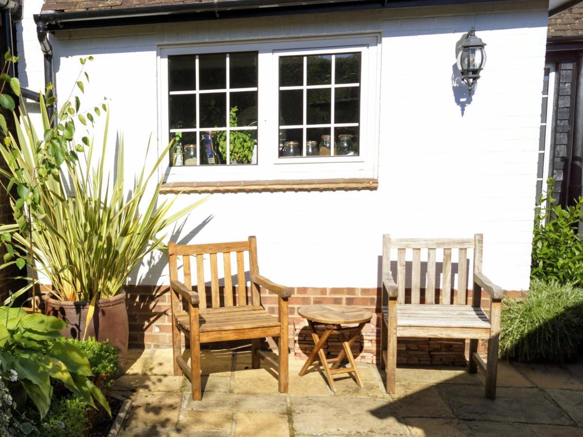 The Walnut, Meopham - A Private Retreat Rural Location Villa ภายนอก รูปภาพ